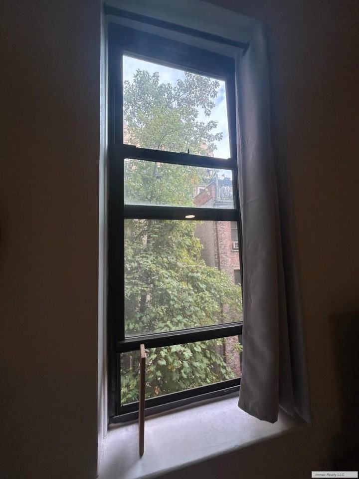 143 W 69th St - Photo 5 of 10