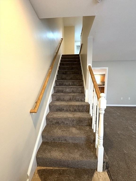 46 Lake St Unit 46 #46 - Photo 5 of 17