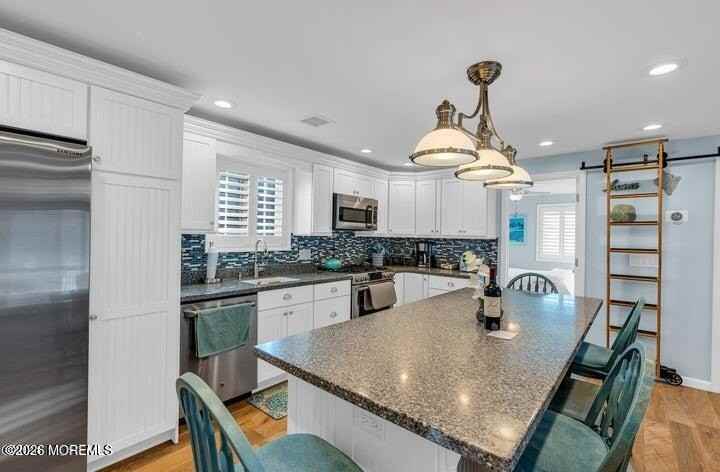 28 E Bonita Way - Photo 4 of 25