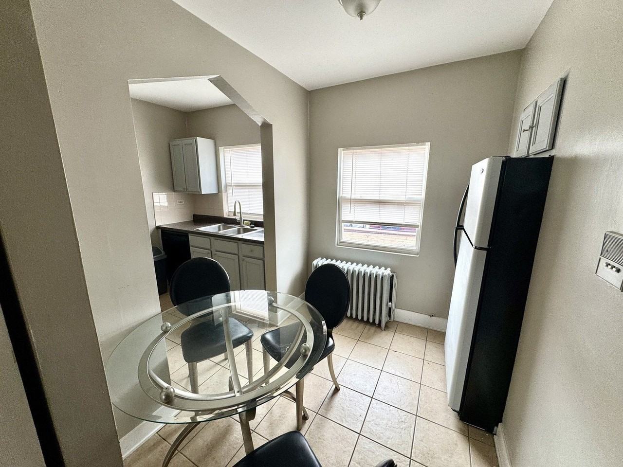 2419 N Oak Park Ave Apt 2c #2C - Photo 4 of 10