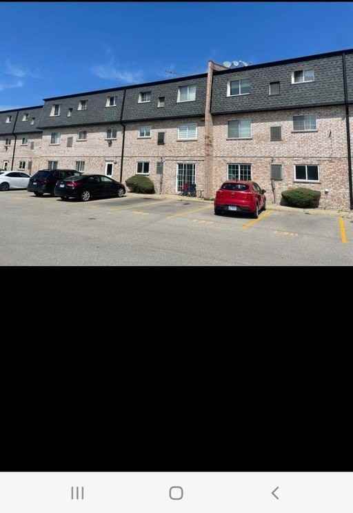 9460 Bay Colony Dr Apt 3n #3N - Photo 2 of 13