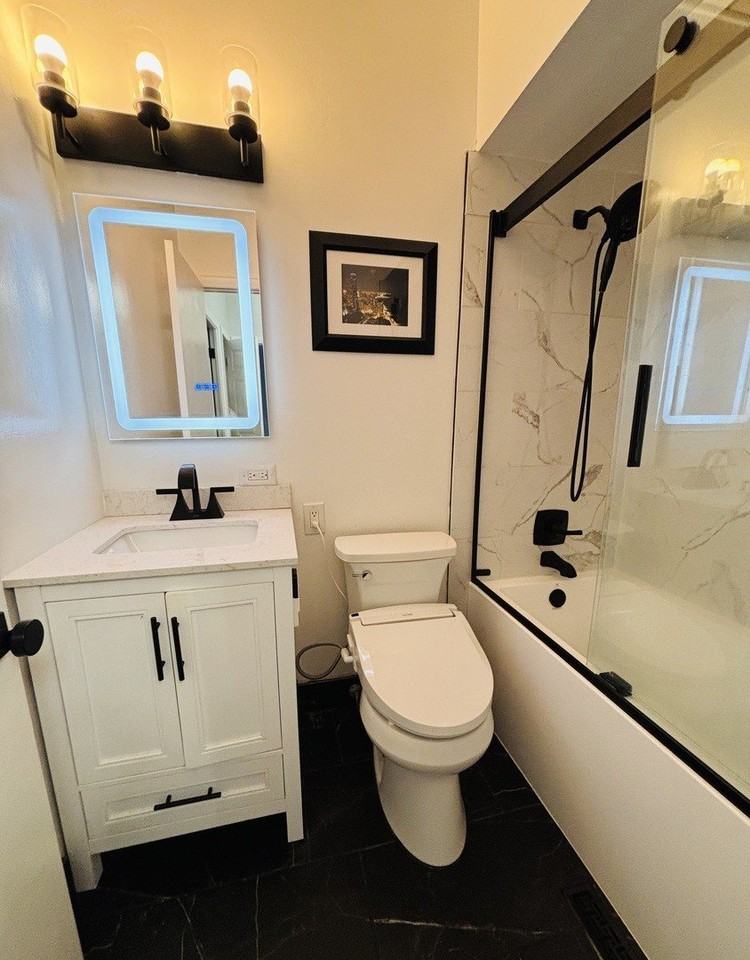 1630 N Sedgwick St Apt 2 #2 - Photo 6 of 11