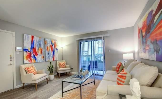 2701 W Bellfort Ave - Photo 2 of 10