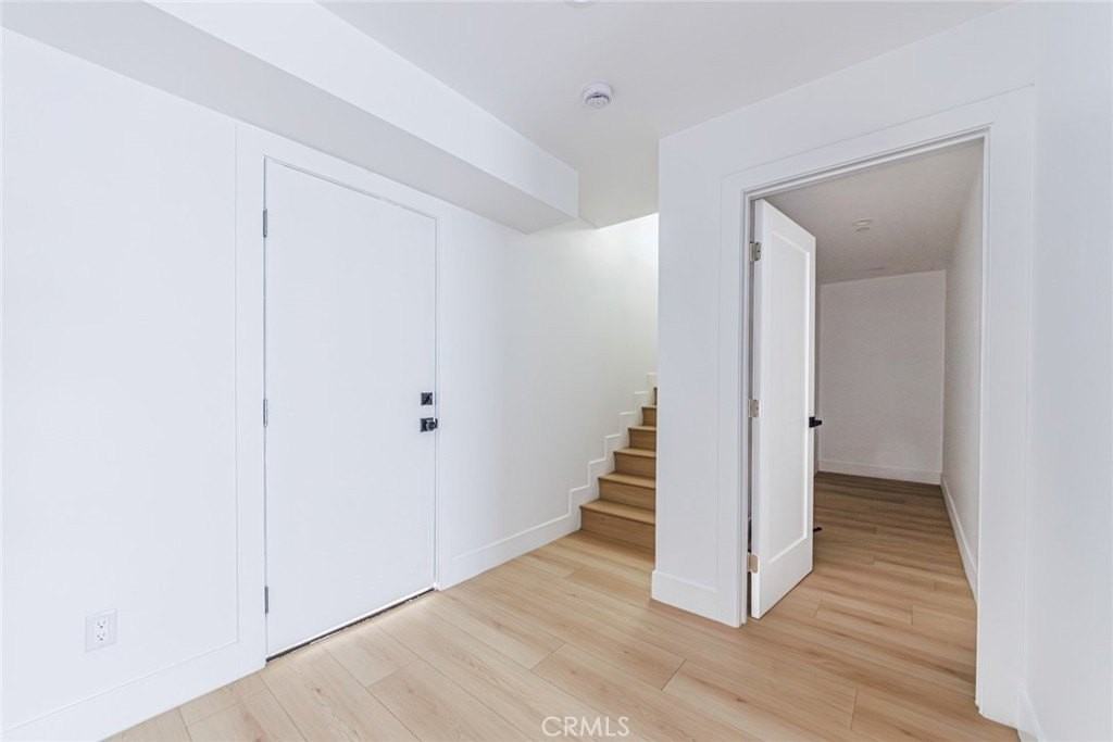 13461 Beach Ave #1-2 - Photo 5 of 33