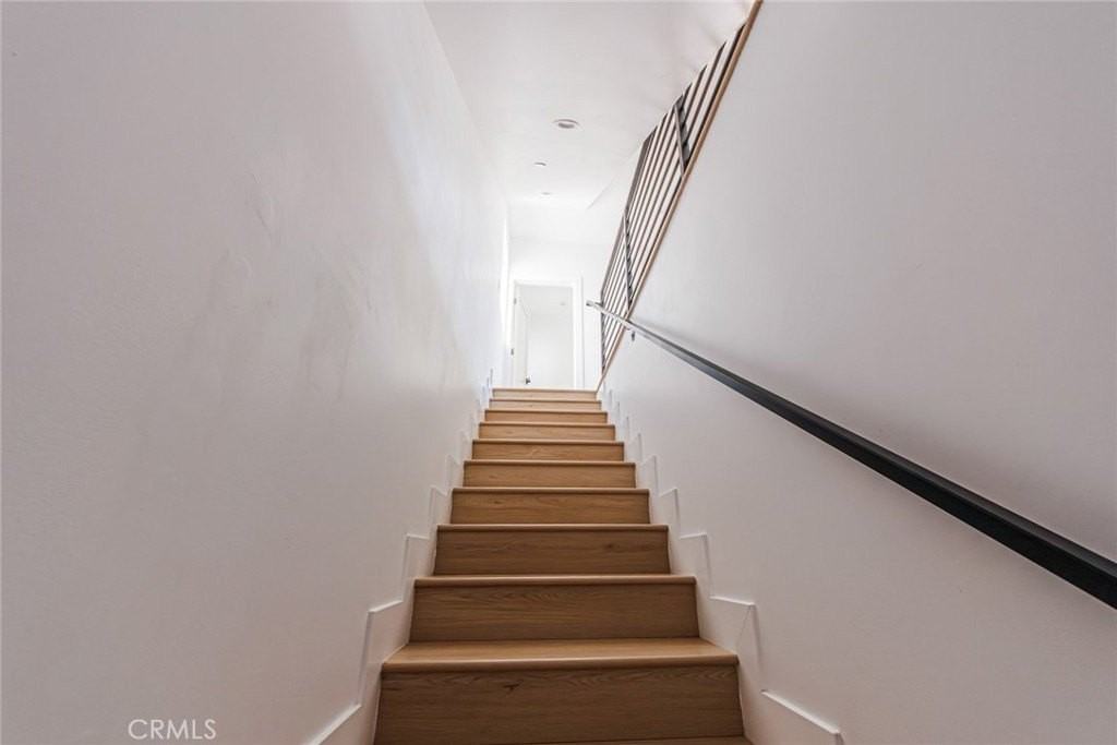 13461 Beach Ave #1-2 - Photo 6 of 33