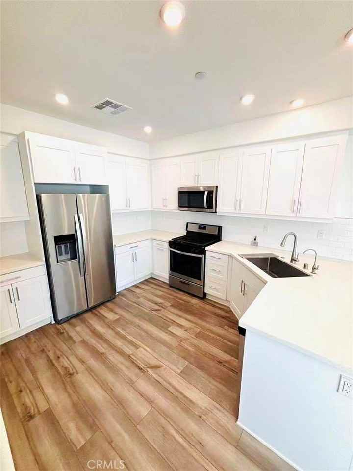 42 Harmony Dr - Photo 6 of 15