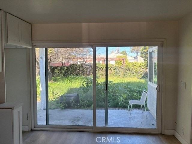 9153 Mayne St - Photo 5 of 22