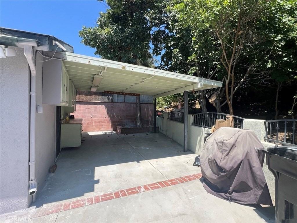 1100 Winthrop Dr - Photo 7 of 10