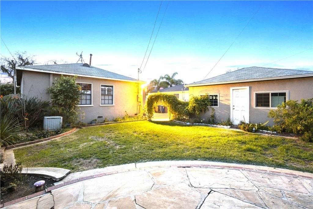 4015 Centralia St - Photo 3 of 12