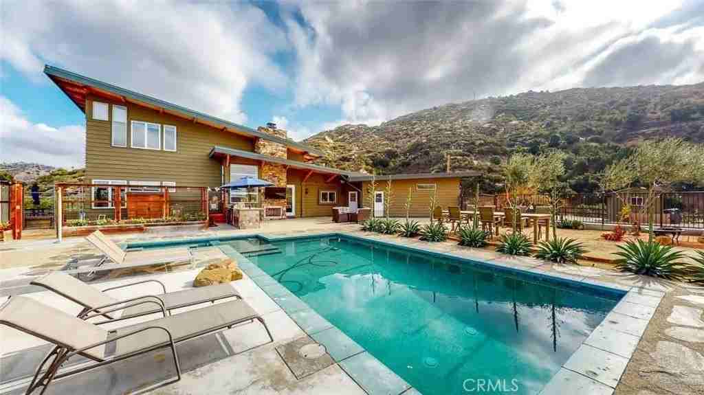 7300 Santa Susana Pass Rd - Photo 2 of 34