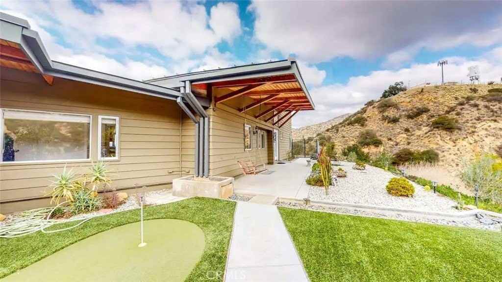 7300 Santa Susana Pass Rd - Photo 5 of 34