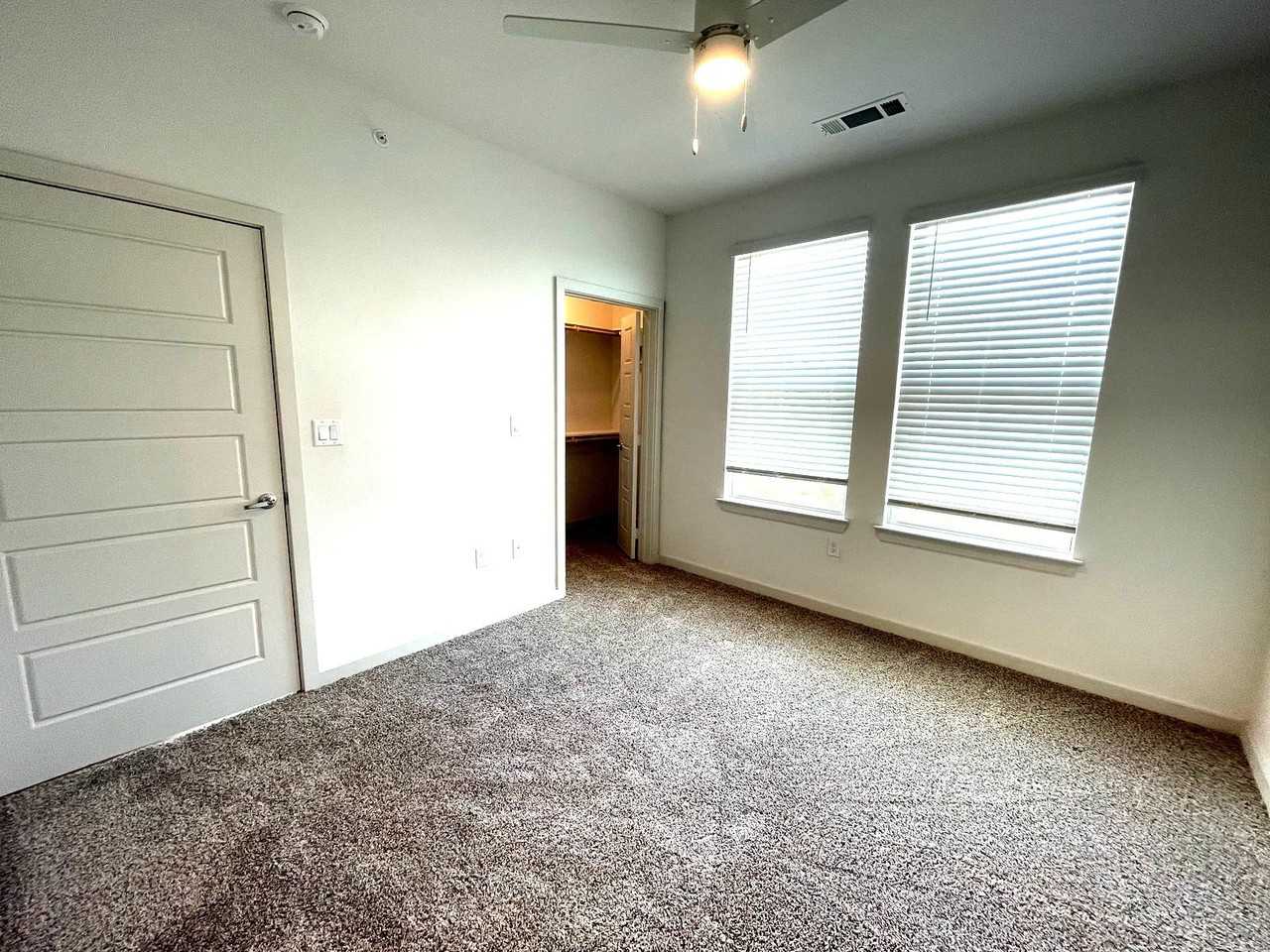 149 Larkspur Park Blvd #02-249 - Photo 3 of 8