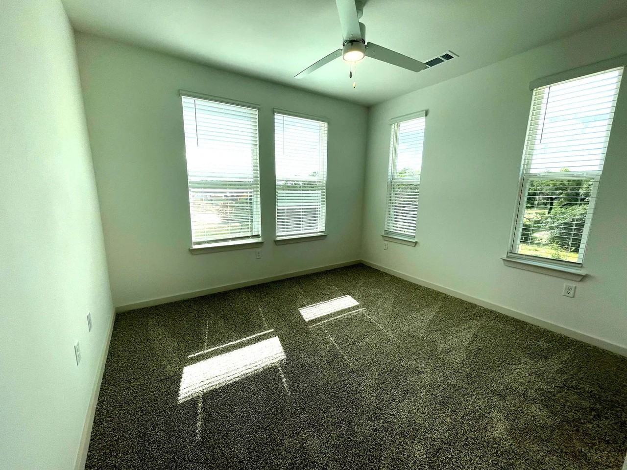 149 Larkspur Park Blvd #02-249 - Photo 6 of 8