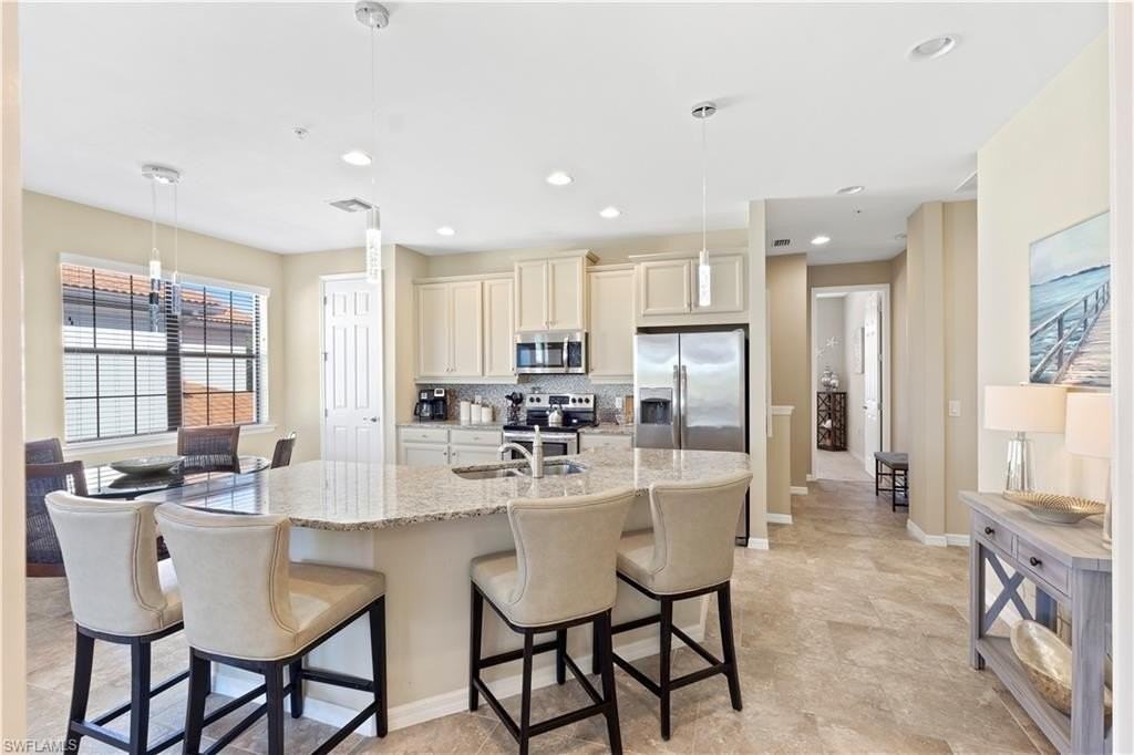 26225 Palace Ln Unit 202 #202 - Photo 5 of 28