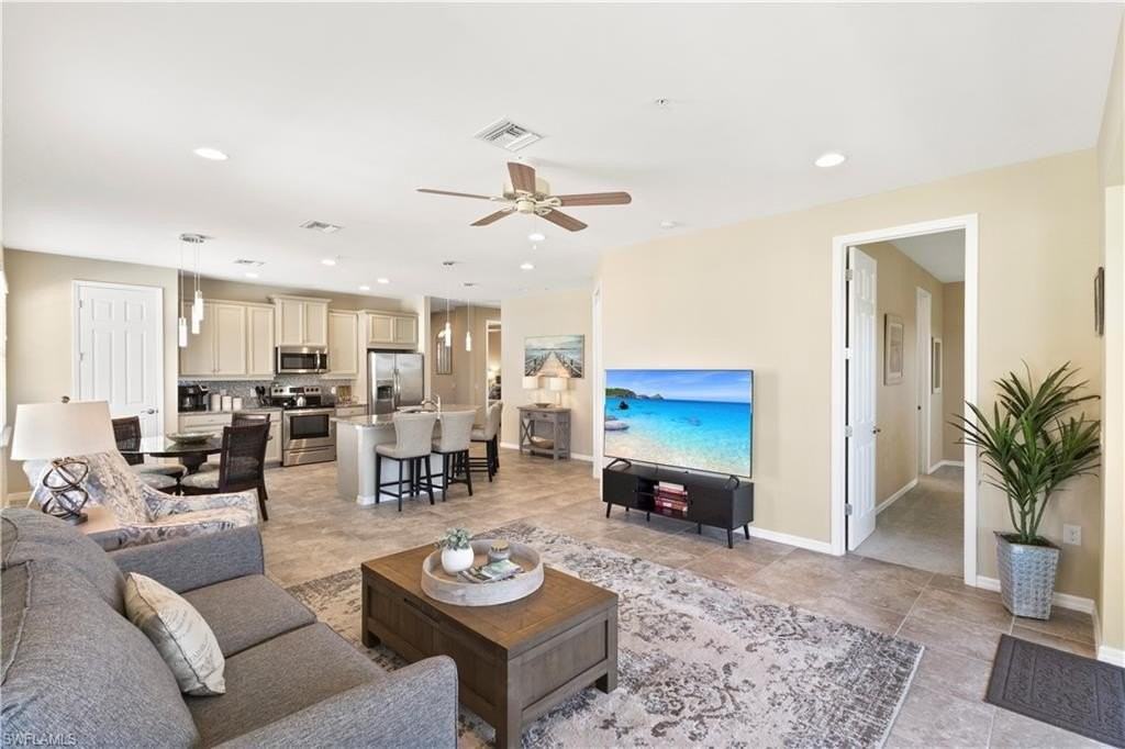 26225 Palace Ln Unit 202 #202 - Photo 6 of 28