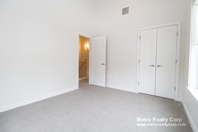 20 Cottage Park Avenue - Photo 3 of 17