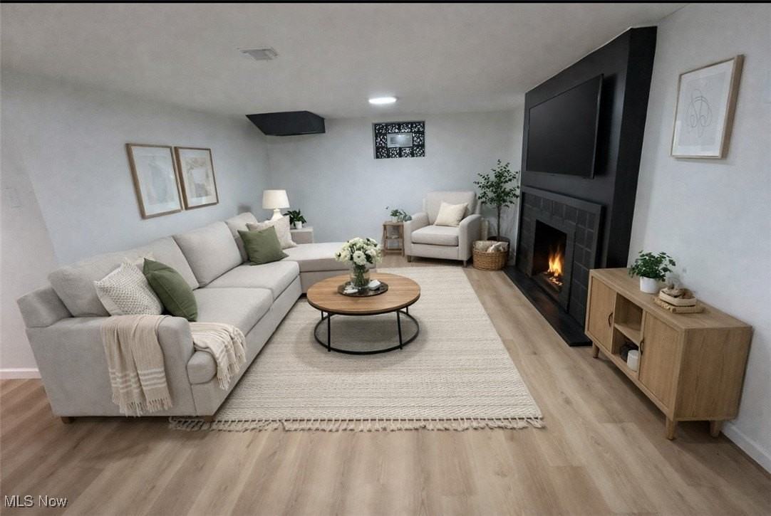 10409 Fidelity Ave - Photo 6 of 22