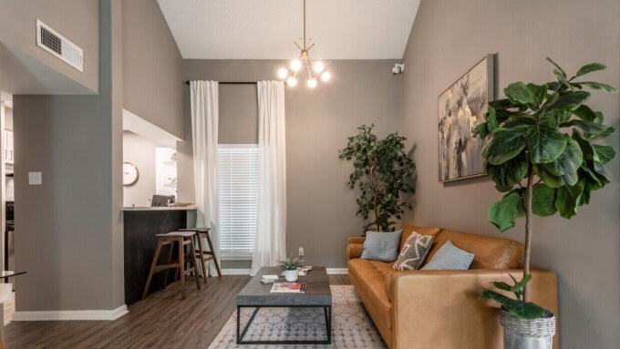 2200 Lake Village Dr - Photo 3 of 10