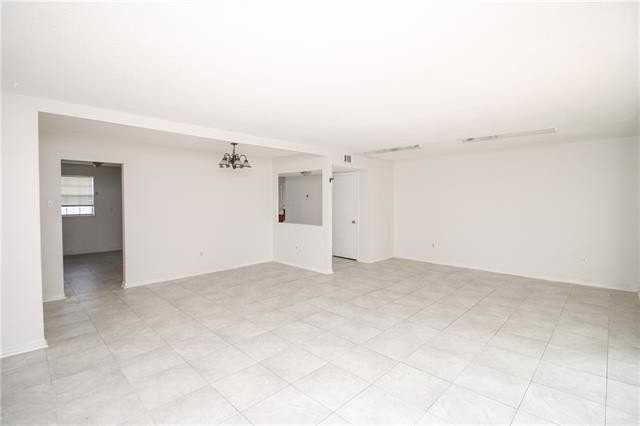 2306 Caswell Ln - Photo 5 of 19