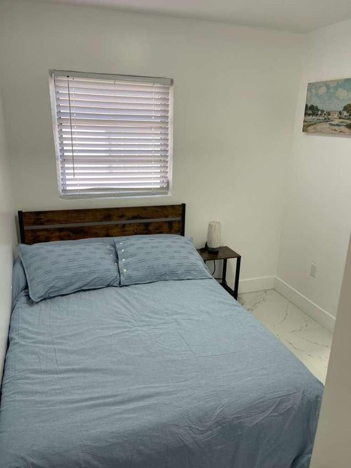 N 23rd Ave - Photo 3 of 9