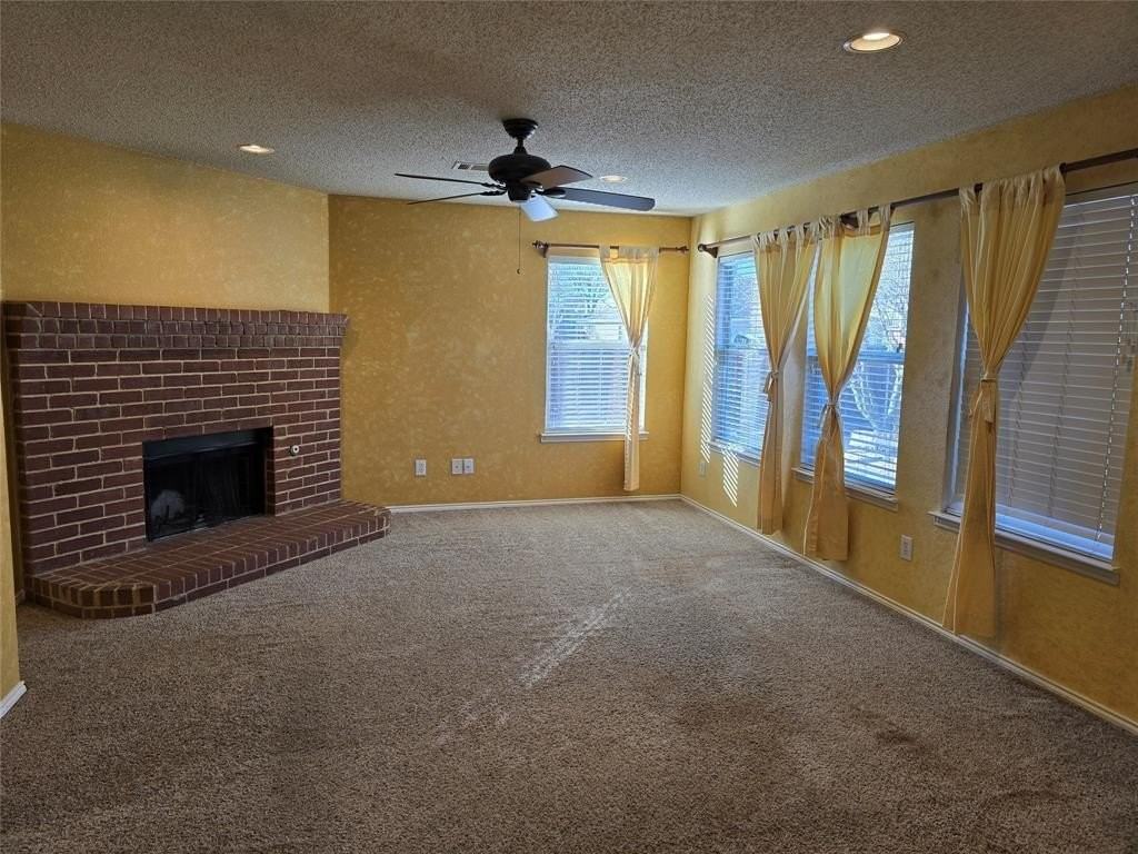 9924 Pierce Dr - Photo 6 of 22