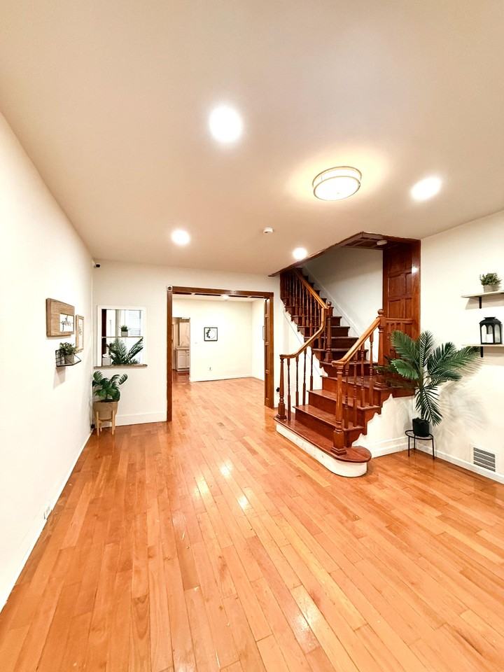 W Glenwood Ave - Photo 2 of 22