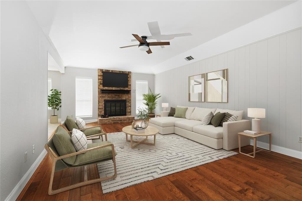 7205 Windcrest Ct E - Photo 2 of 35