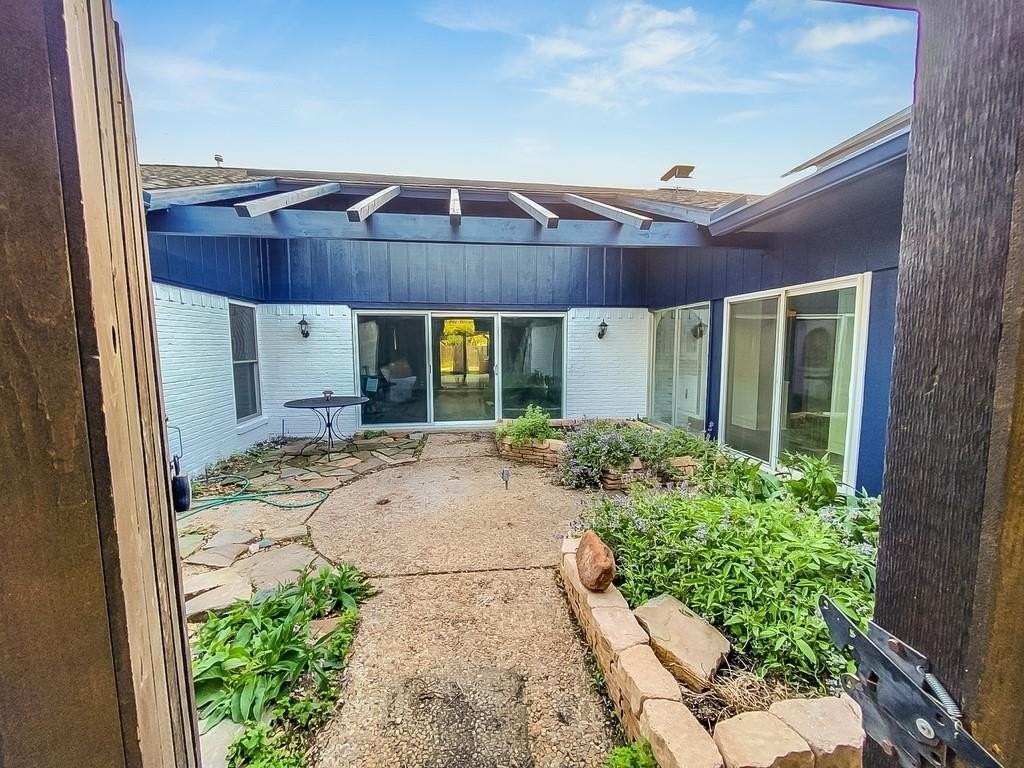 3309 S Country Club Rd - Photo 6 of 40