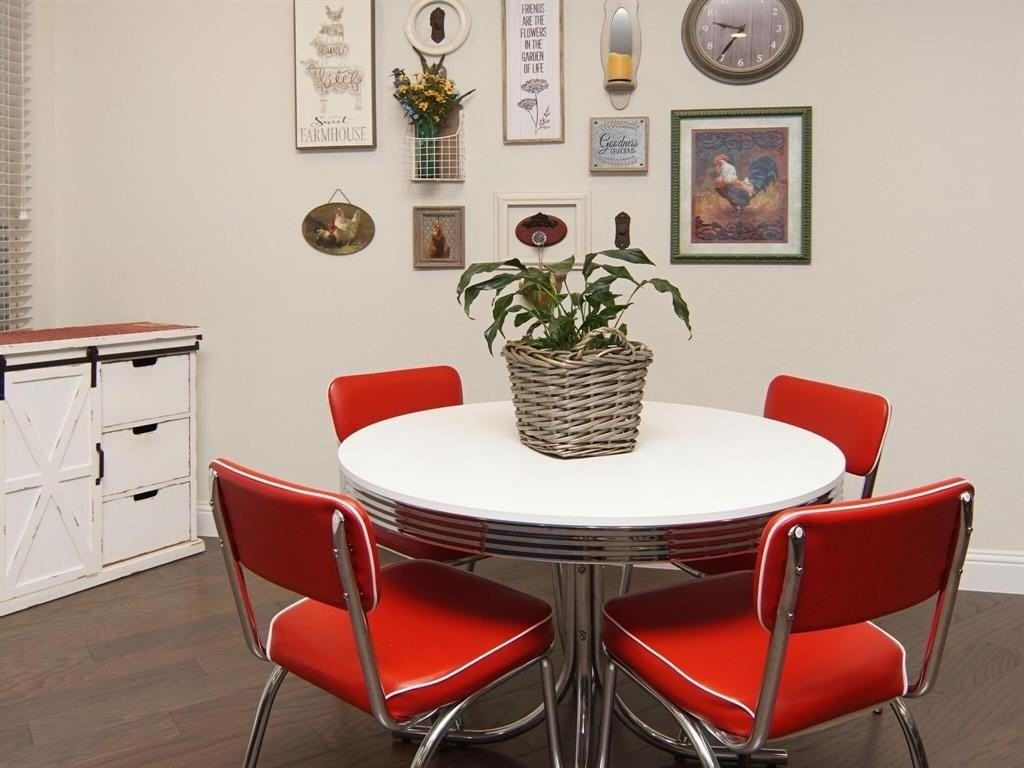 721 10th St - Photo 7 of 23