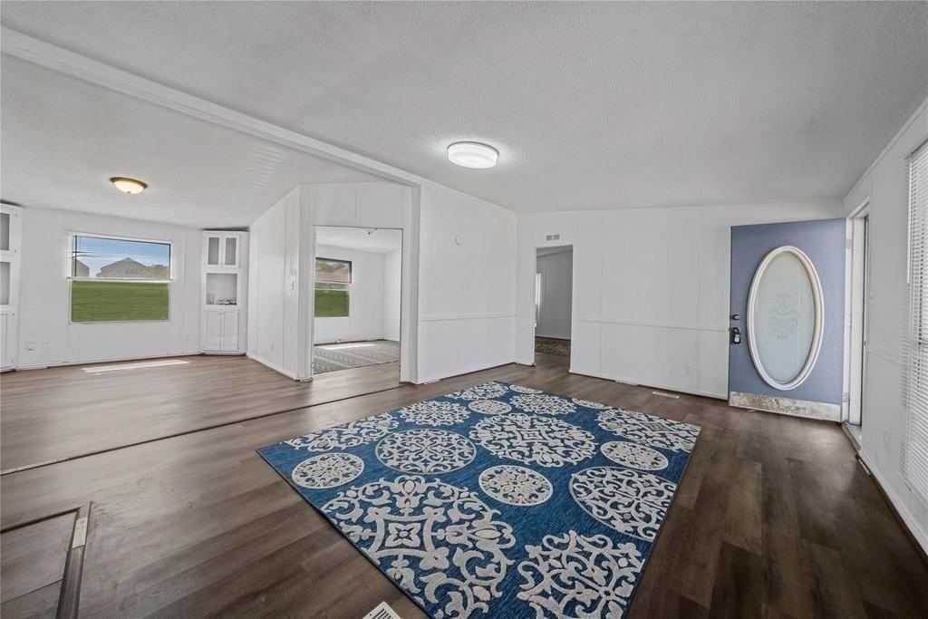 5989 Edgewood Pl - Photo 5 of 36