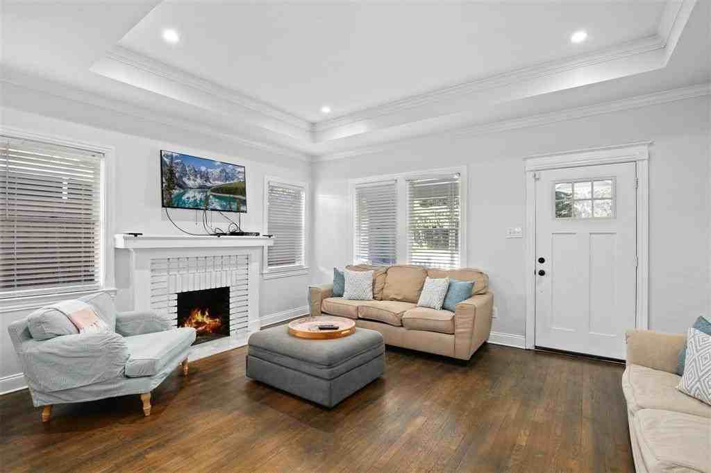 5227 Homer St - Photo 7 of 36