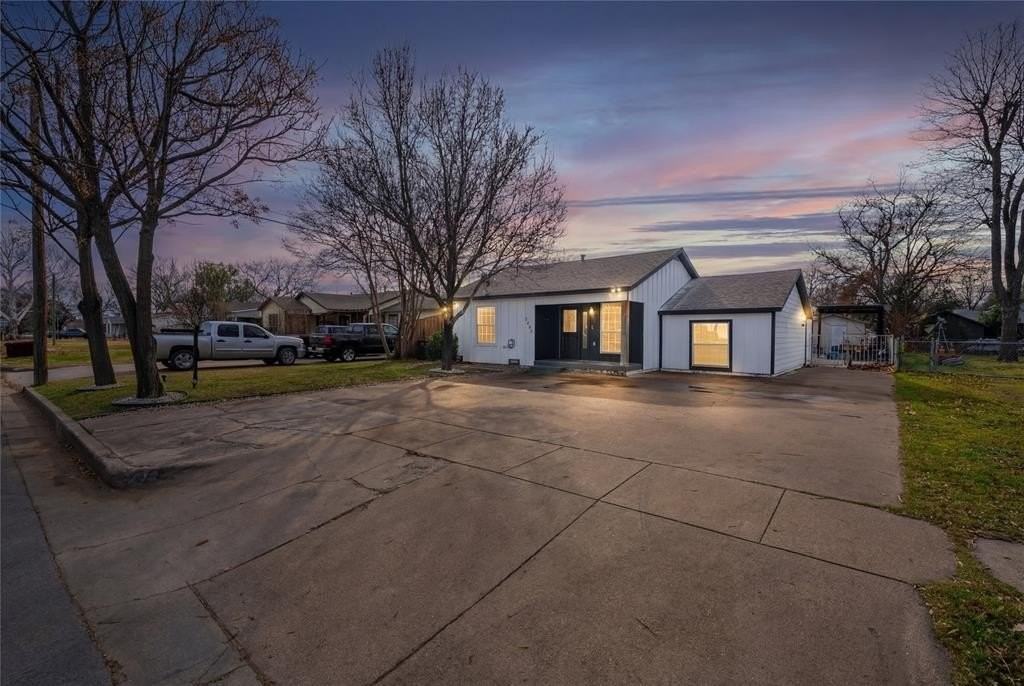 3732 Honeysuckle Ave - Photo 3 of 35