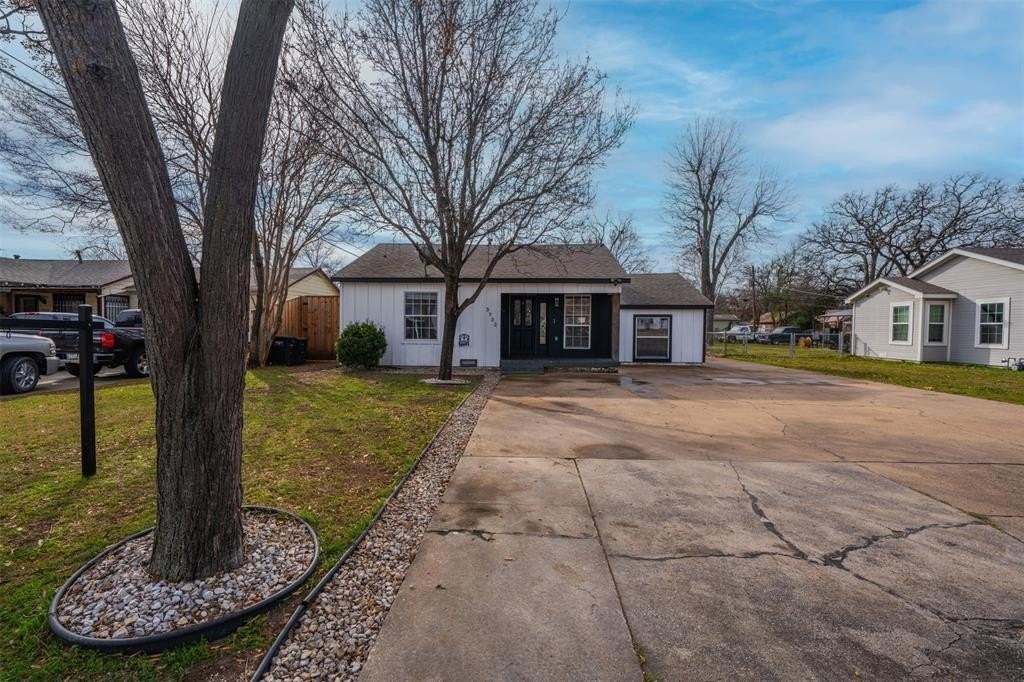 3732 Honeysuckle Ave - Photo 4 of 35