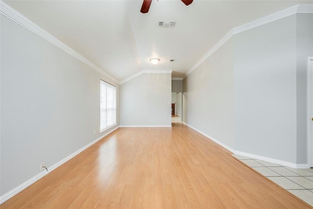 5900 Rising Meadow Dr - Photo 3 of 20