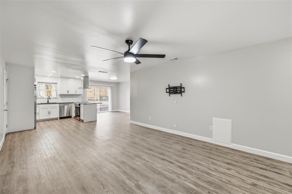 2209 Normandy Dr - Photo 7 of 21