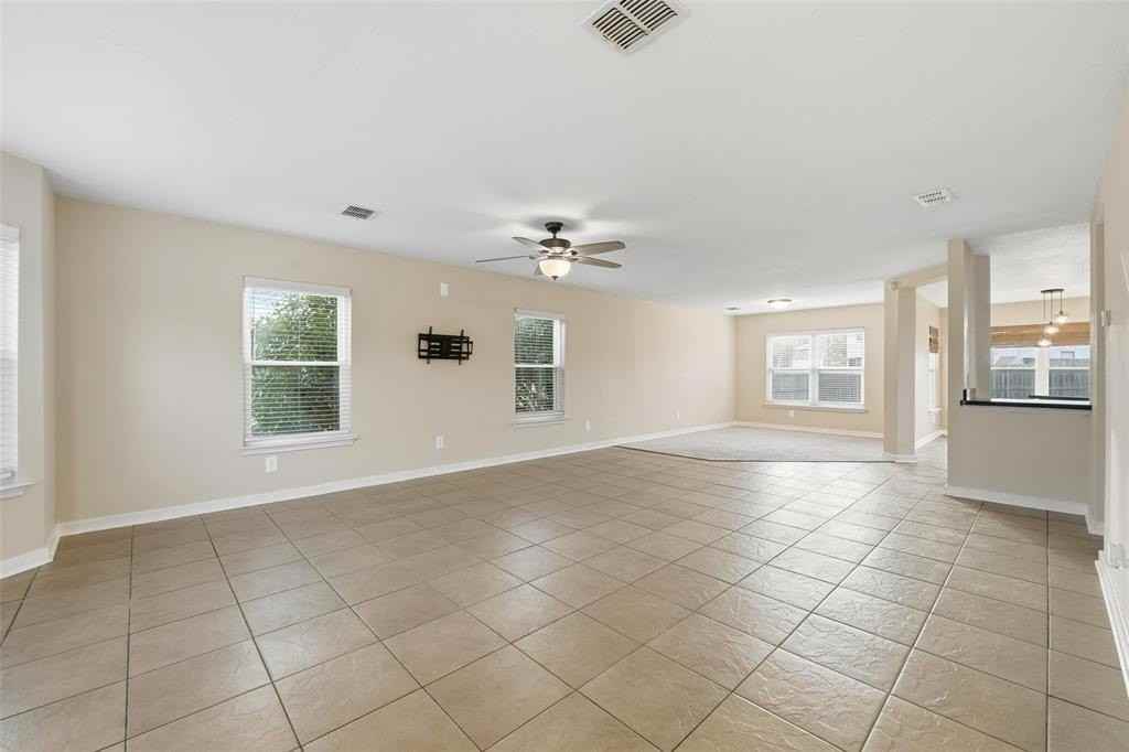 5269 Chessie Cir - Photo 5 of 39