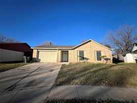 1911 Primrose Ln - Photo 1 of 1