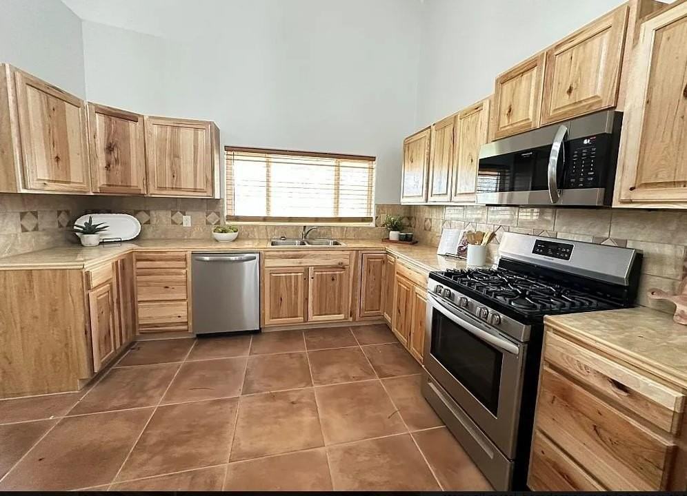 2191 Bethany Rd - Photo 4 of 14