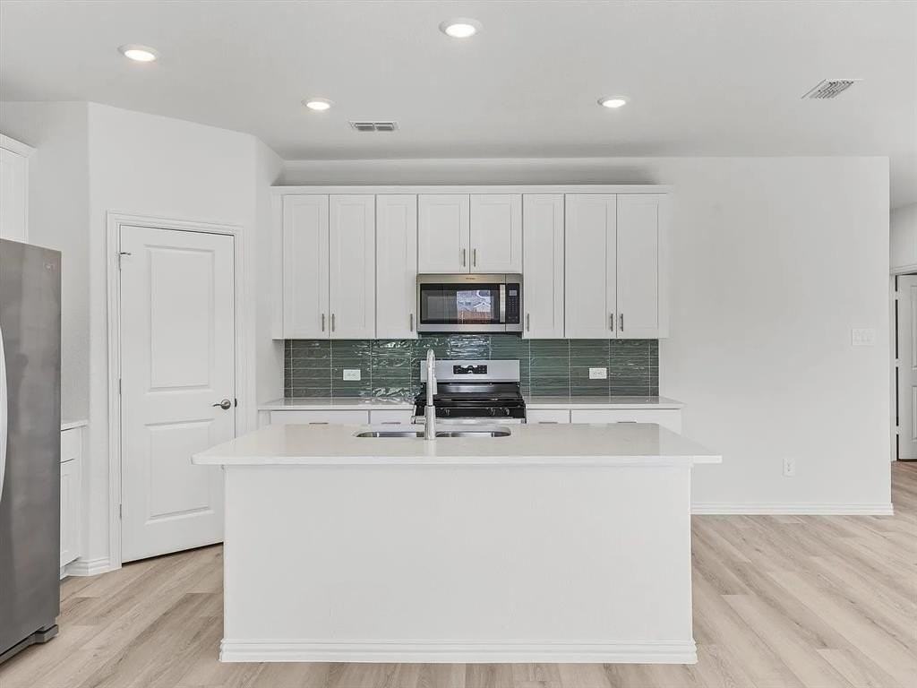 413 Willet Dr - Photo 3 of 31