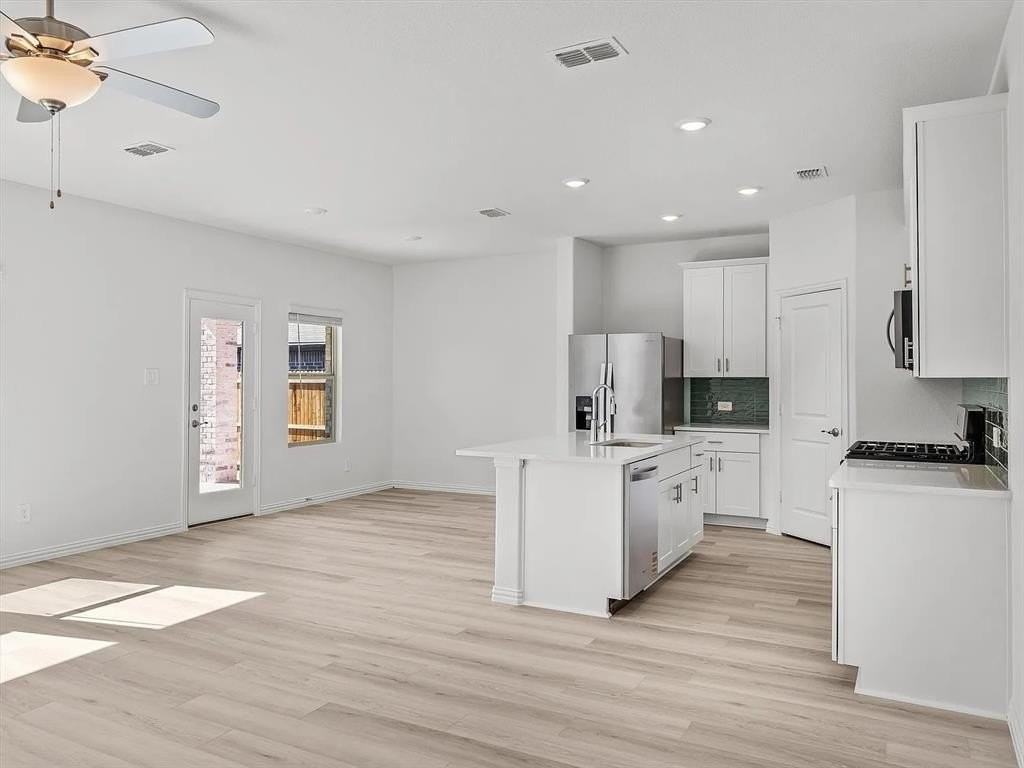 413 Willet Dr - Photo 4 of 31