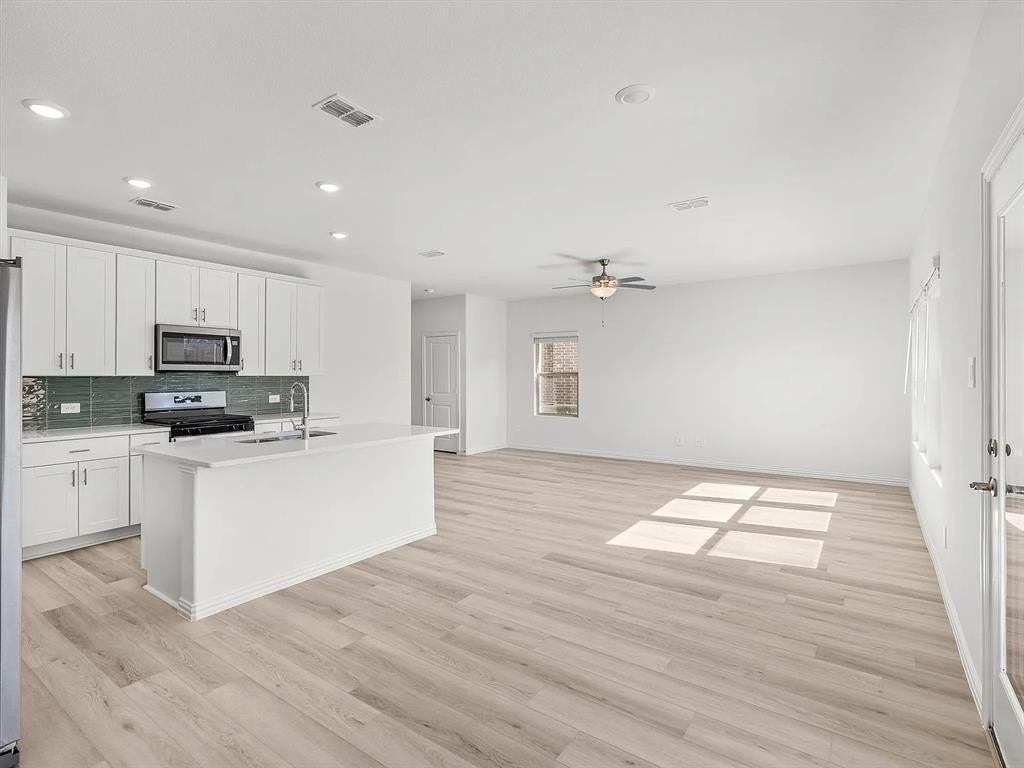 413 Willet Dr - Photo 5 of 31