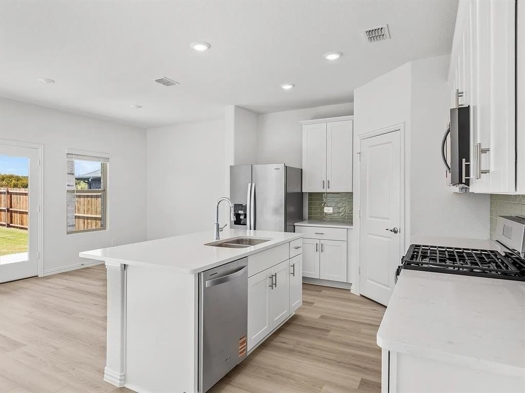 413 Willet Dr - Photo 7 of 31