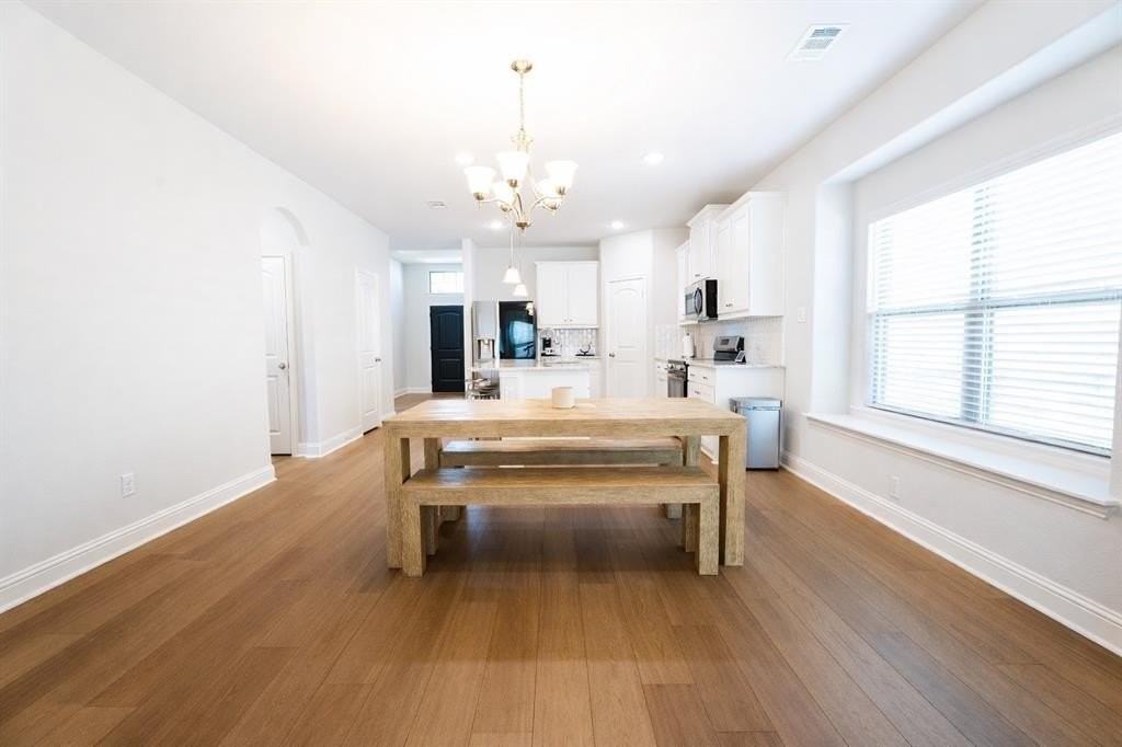 310 Saltmeadow Ln - Photo 5 of 15