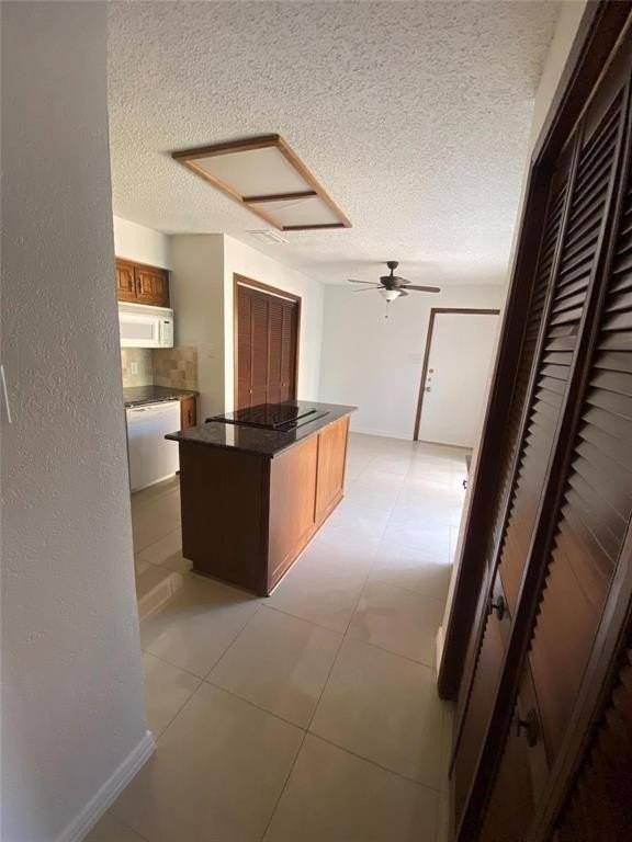 1109 Wimbledon Ln - Photo 5 of 24