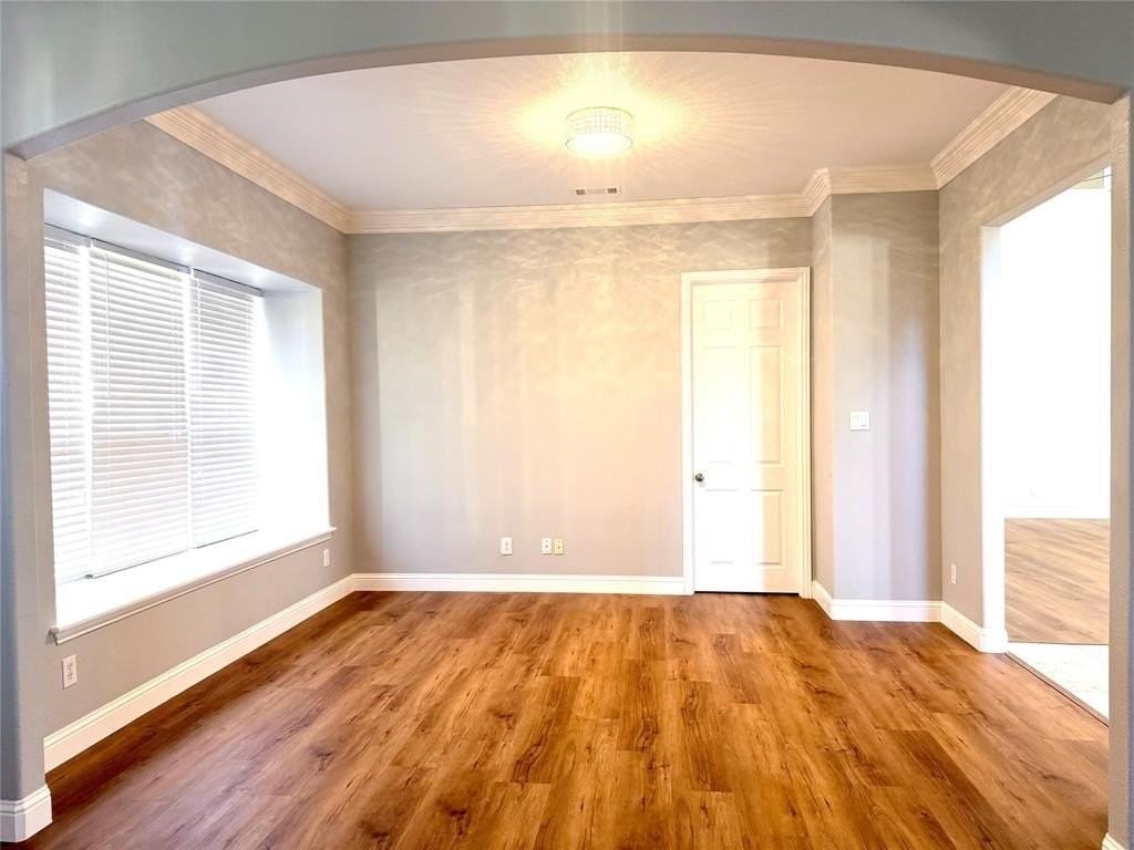 1219 Arbor Park Dr - Photo 7 of 37