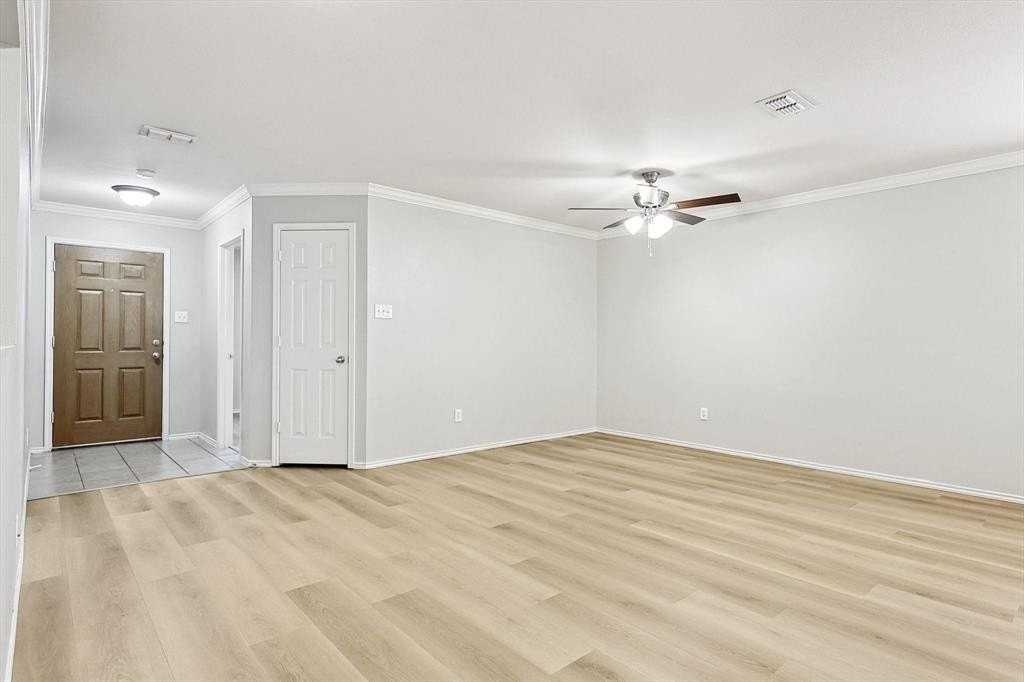 13215 Cleburne Dr - Photo 7 of 28