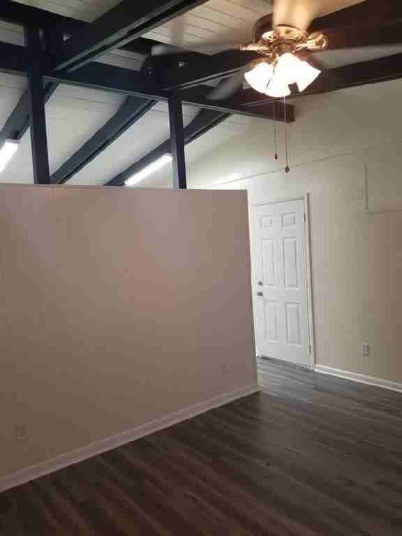 2605 Mayo St - Photo 5 of 7