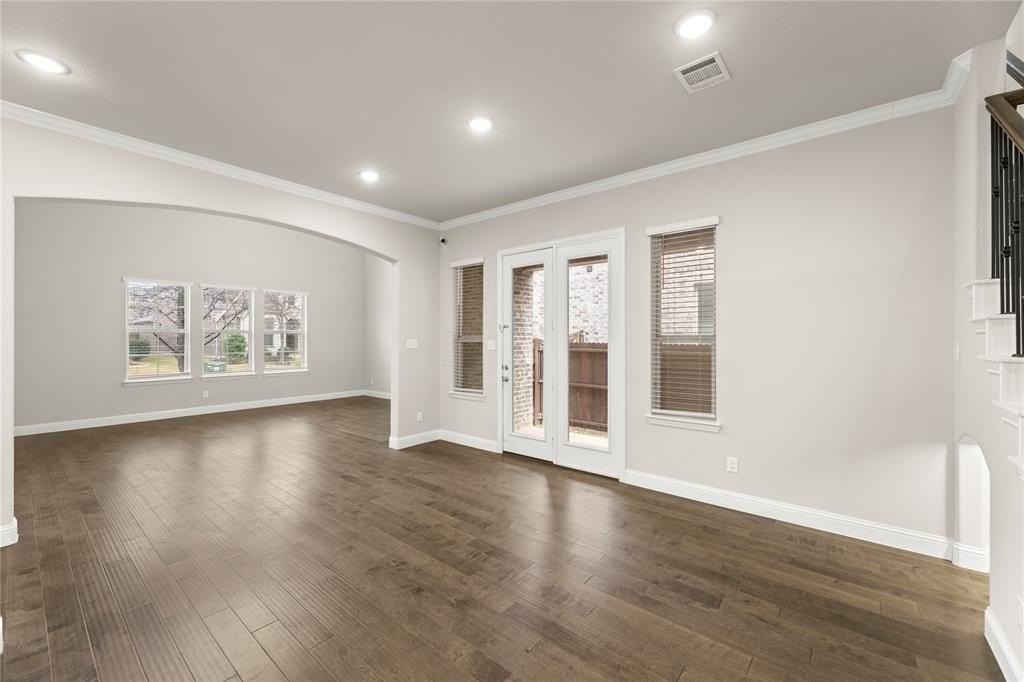 5401 Tuscarora Trl - Photo 6 of 22