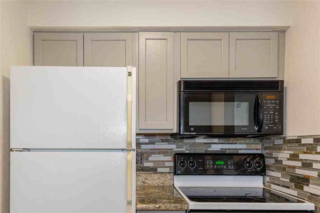 7621 Mccallum Blvd #210 - Photo 4 of 14