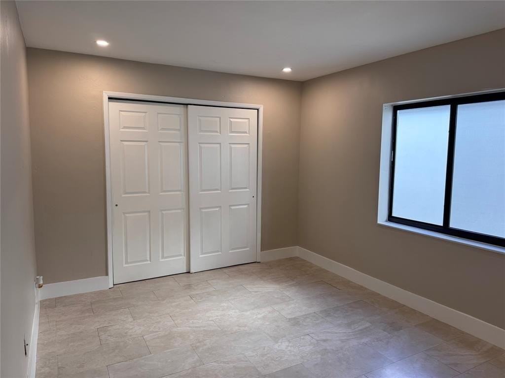 5408 Ne 3rd Ter - Photo 7 of 15